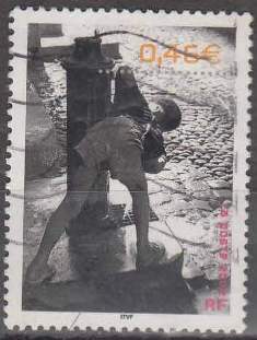 timbre: Enfant à la fontaine - Avignon