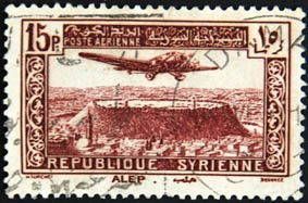 Timbre: COLONIE FRANCAISE - Avion survolant Alep
