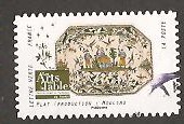 Timbre: Art de la table-Fa&iuml;ence et porcelaine-Plat (Moulins)