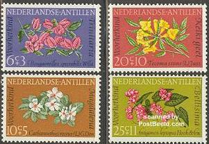 Timbre: Fleurs "série 4 timbres"