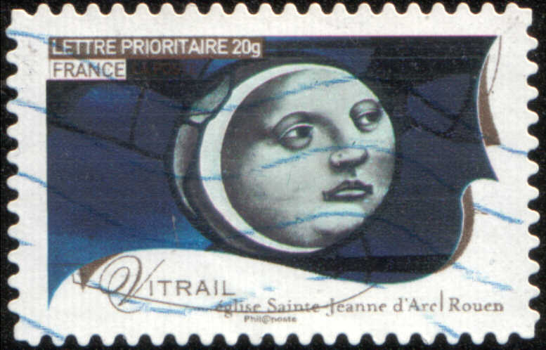 Timbre: M&eacute;tiers d'art, vitrail, Sainte-Jeanne-d'Arc de Rouen