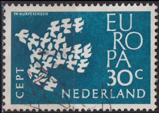 Timbre: CEPT / Europa - Dix-neuf pigeons en vol