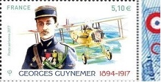 Timbre: Georges Guynemer avec bord de feuille illustr&eacute;