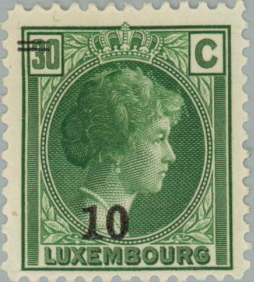 Timbre: Charlotte surcharg&eacute;e