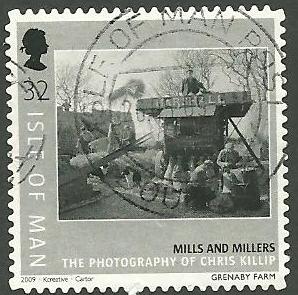 Timbre: Moulins et meuniers : batteuse (adh&eacute;sif)