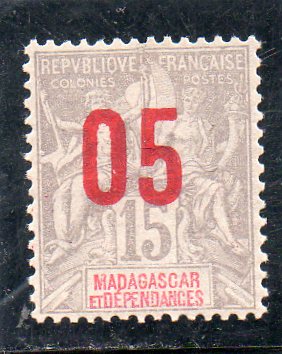 Timbre: Allégorie surchargé 05 sur 15c.