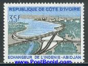 Timbre: Echangeur de l'Ind&eacute;ni&eacute; &agrave; Abidjan