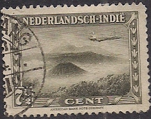 Timbre: Crat&egrave;re du volcan Brome