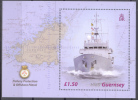Timbre: D&eacute;sarmement du patrouilleur HMS "Guernsey" - bloc