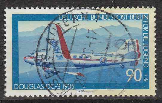 Timbre: Surtaxe pour la jeunesse &ldquo;Douglas DC 3, 1935&rdquo;