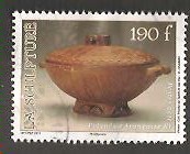 Timbre: Heiva-Sculptures-r&eacute;cipient aku ipo + couvercle tikomo