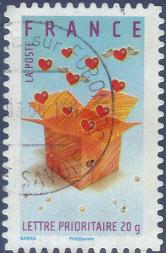 Timbre: Emballage cadeau d'amour